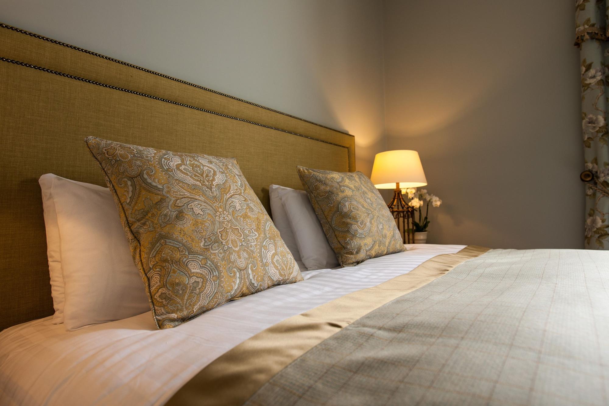 Balmoral Arms Hotel Ballater Kültér fotó
