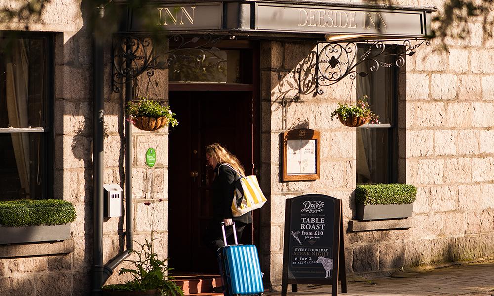 Balmoral Arms Hotel Ballater Kültér fotó