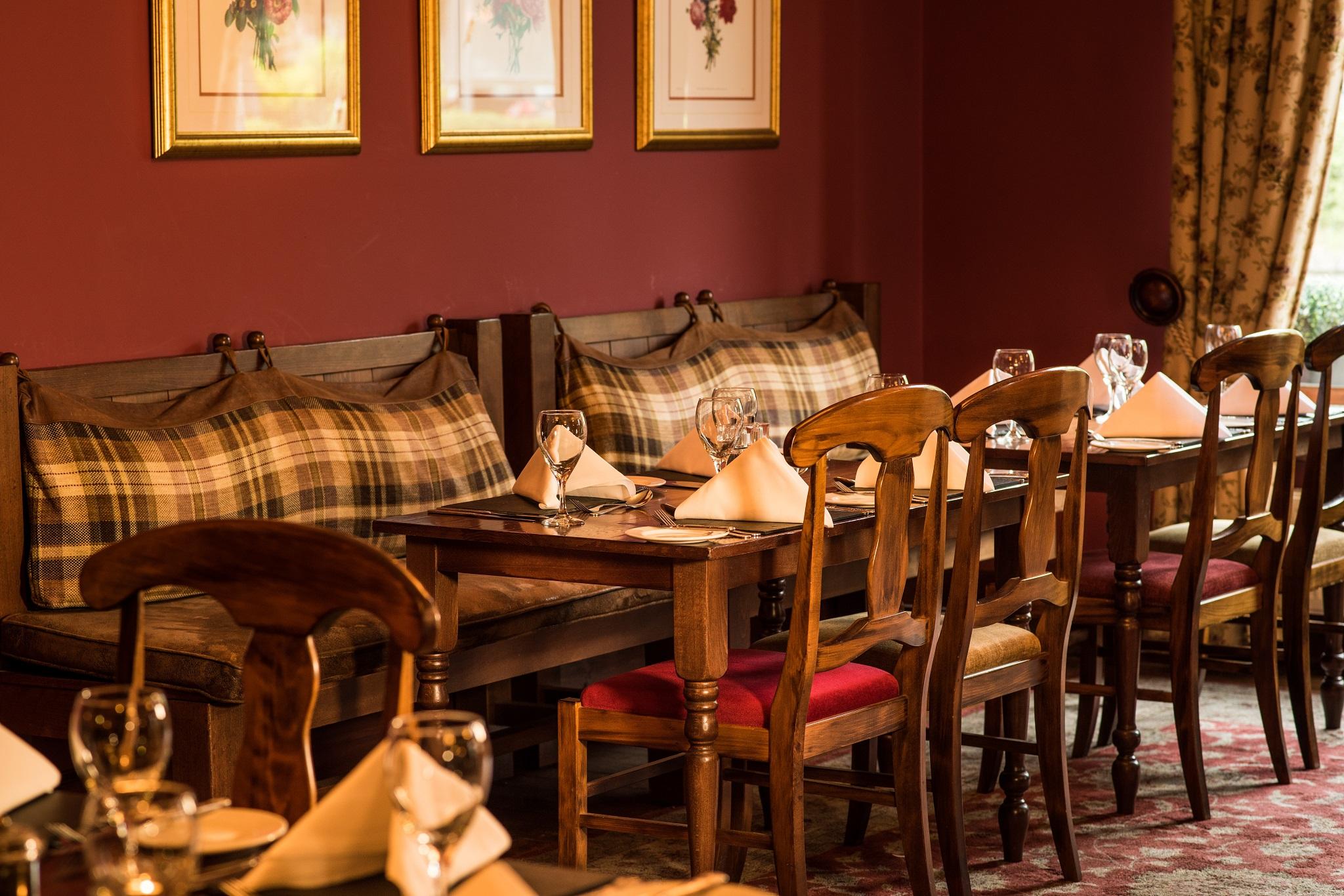 Balmoral Arms Hotel Ballater Kültér fotó