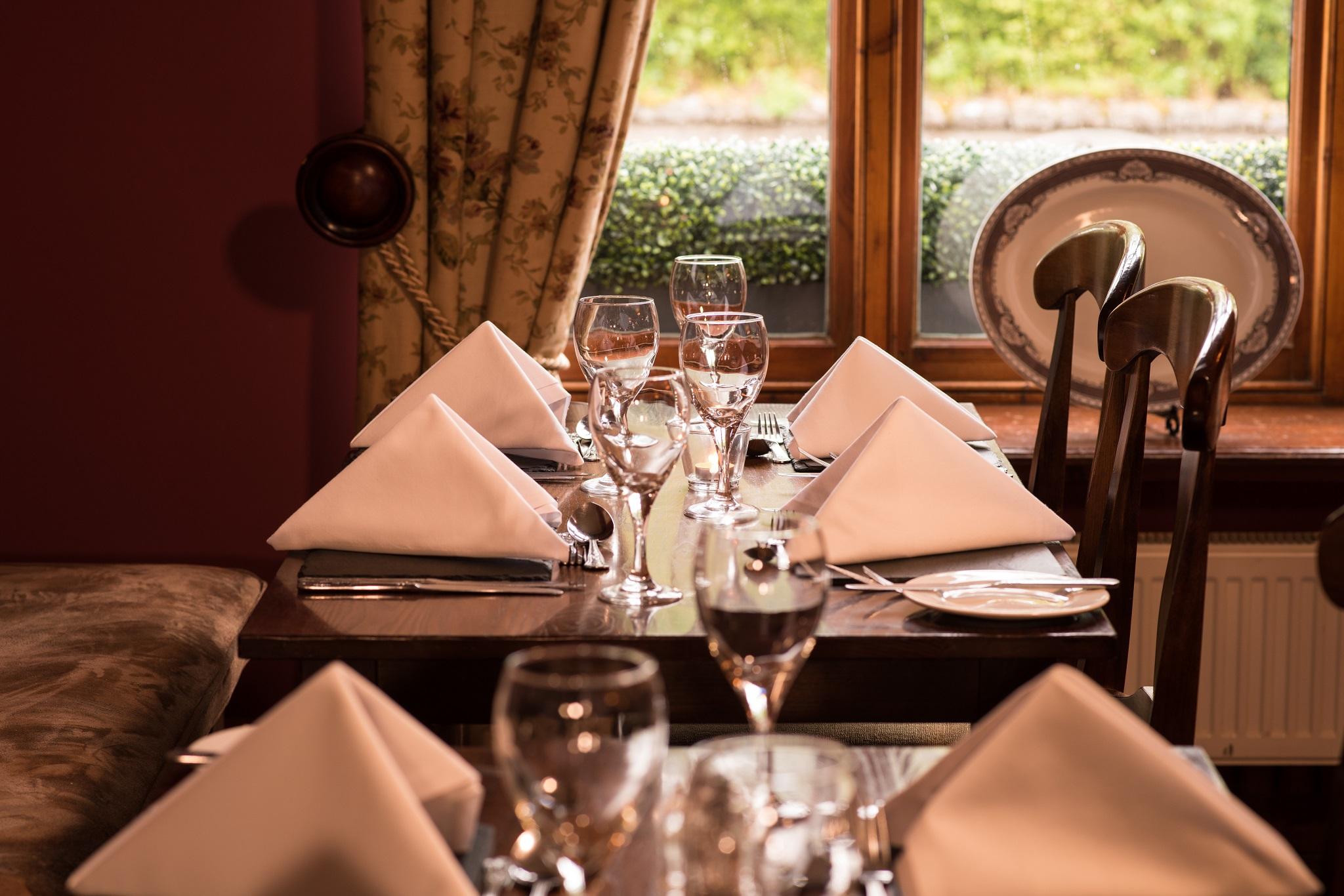 Balmoral Arms Hotel Ballater Kültér fotó