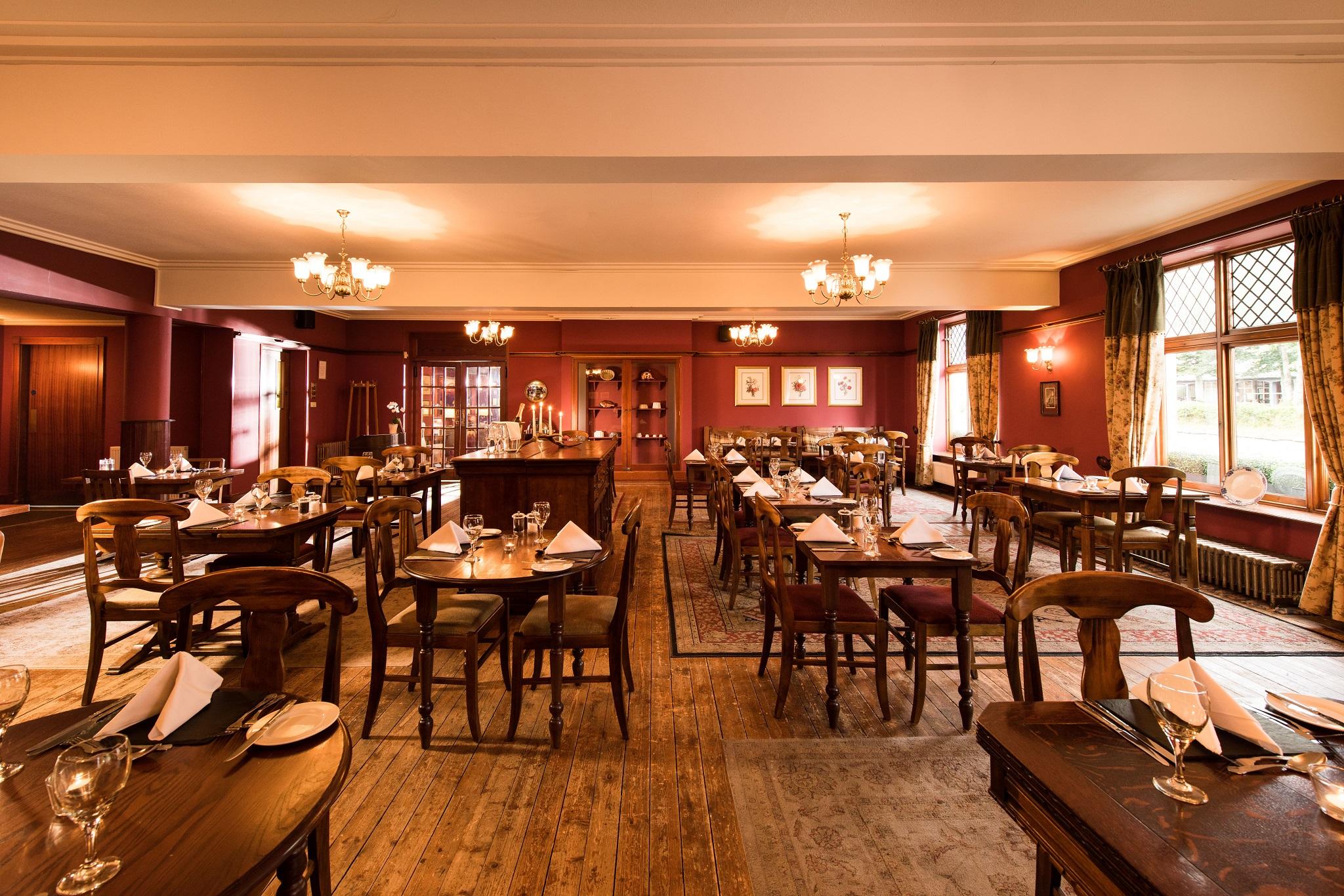 Balmoral Arms Hotel Ballater Kültér fotó